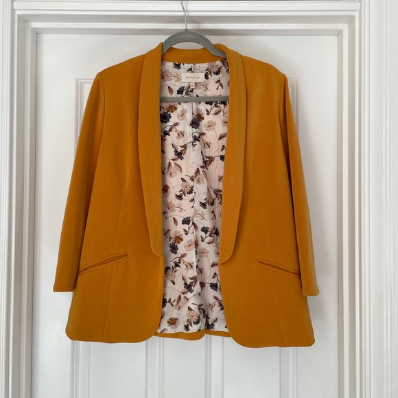 Fall Blazer - Picture 6 of 8